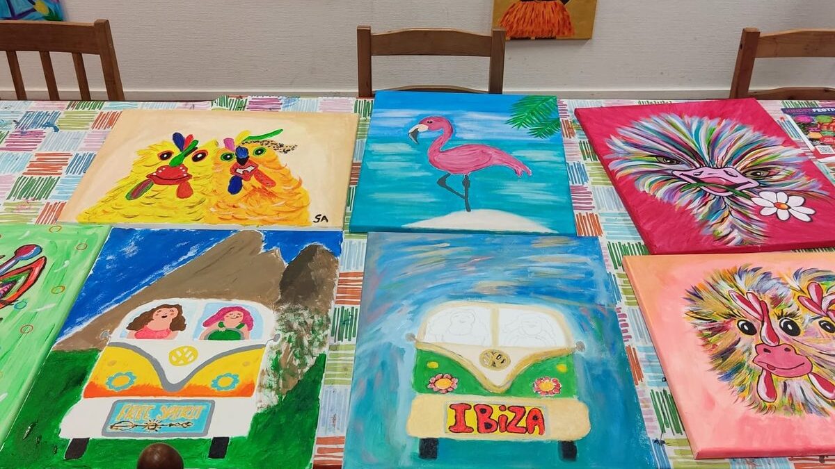 Borrel en Paint schilderworkshop voor groepsuitjes en vrijgezellenfeesten